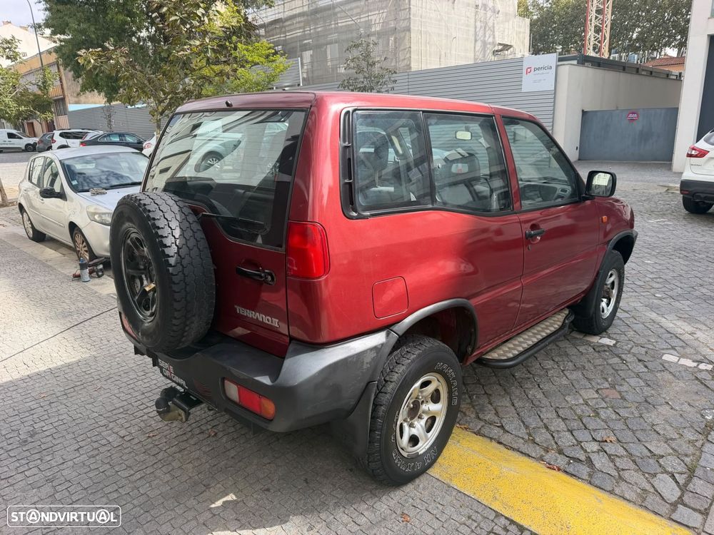 Nissan Terrano II 2.7 LX — fotografia 8