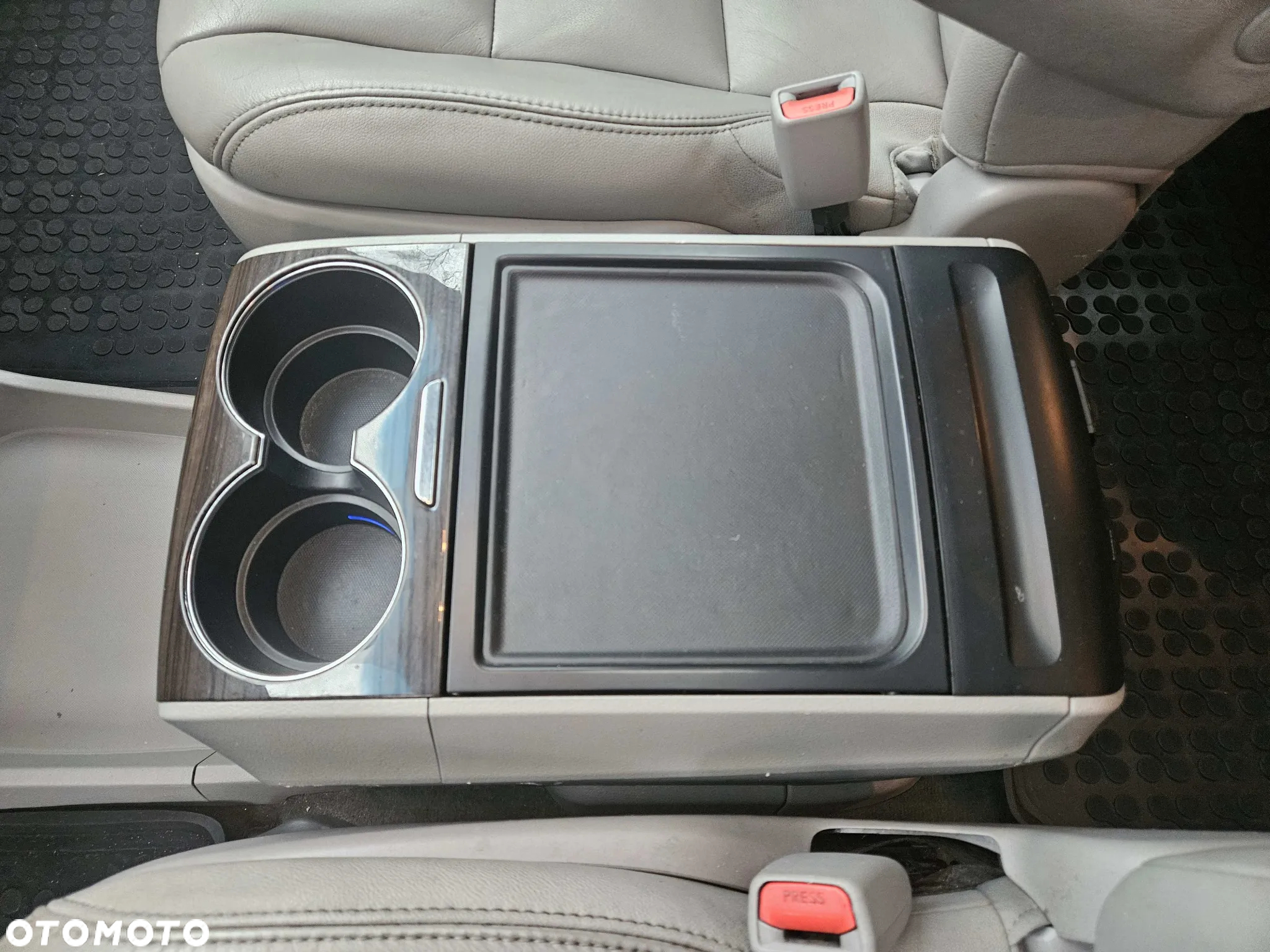 Toyota Sienna 3.5 V6 XLE AWD - 14