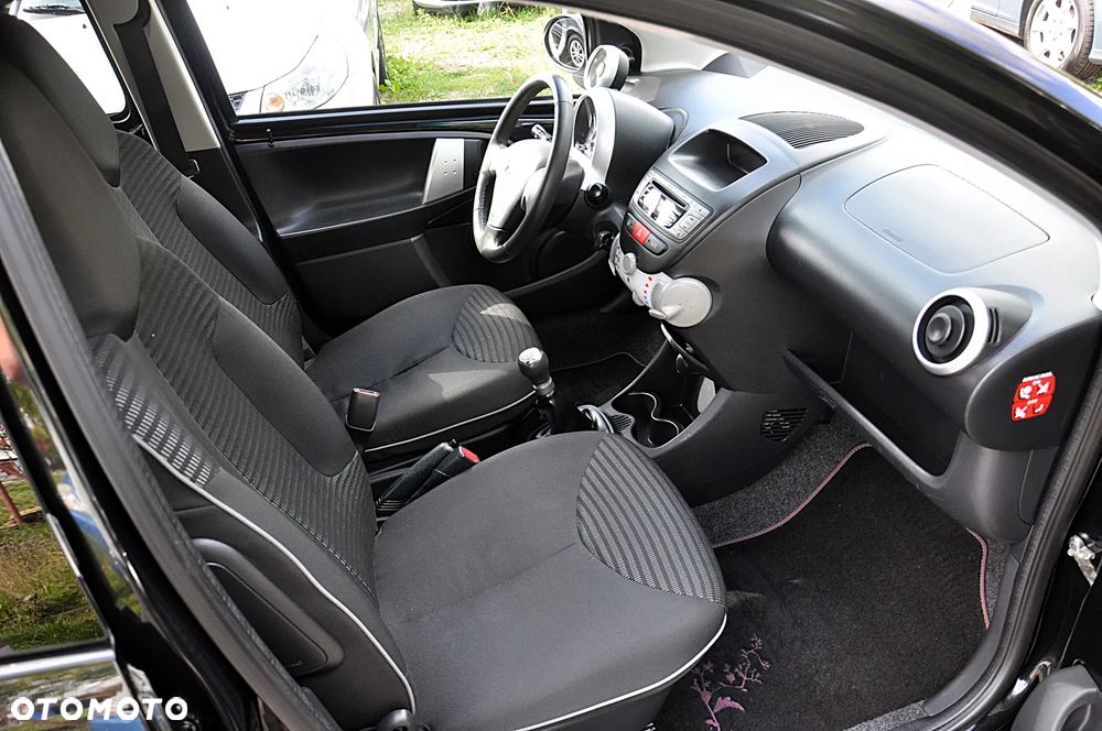 Peugeot 107 (70) 68 envy - 21