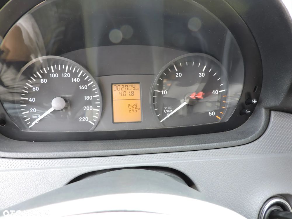 Mercedes-Benz Vito - 16