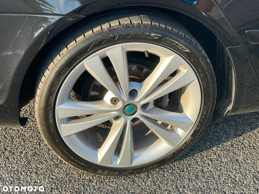 Skoda Octavia 2.0 TDI DPF RS DSG - 30