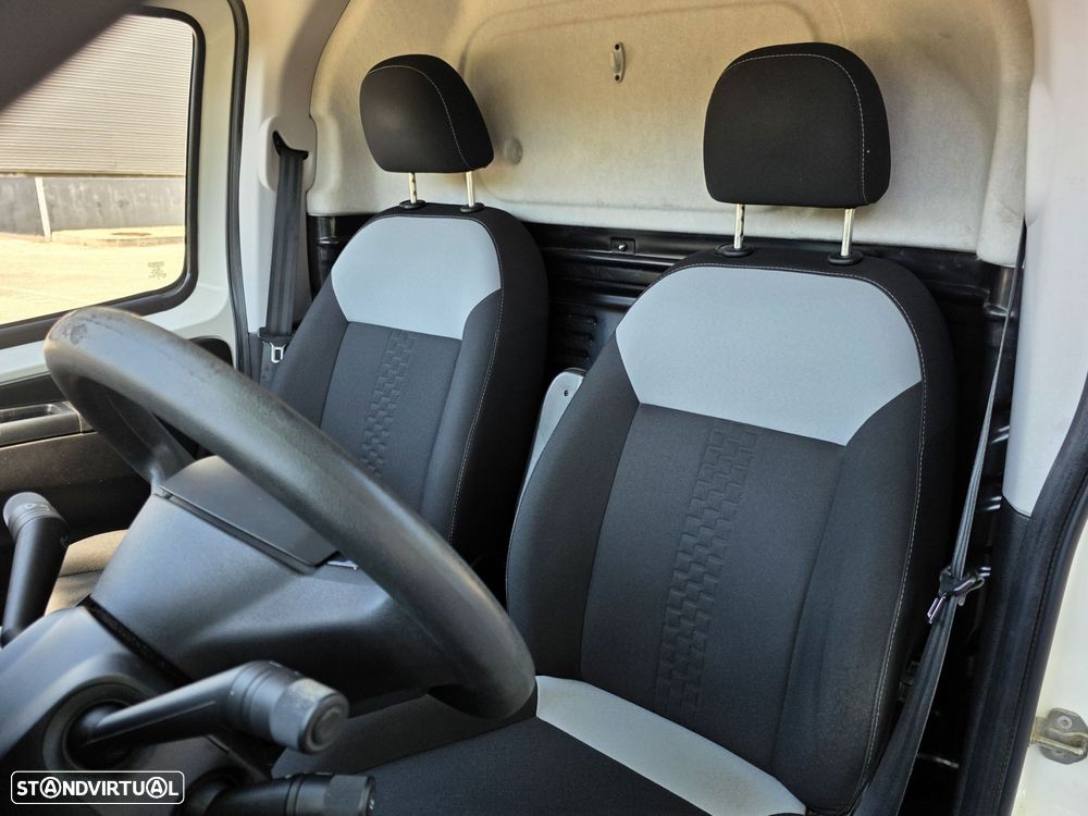 Fiat Fiorino 1.3 M-jet SX - 17