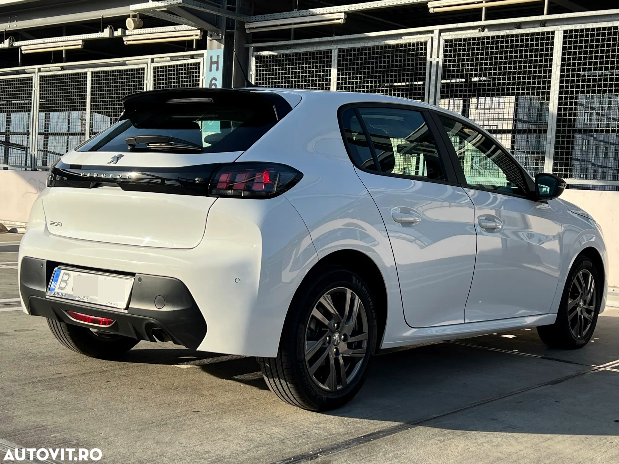 Peugeot 208 1.5 BlueHDi STT Allure Pack - 6