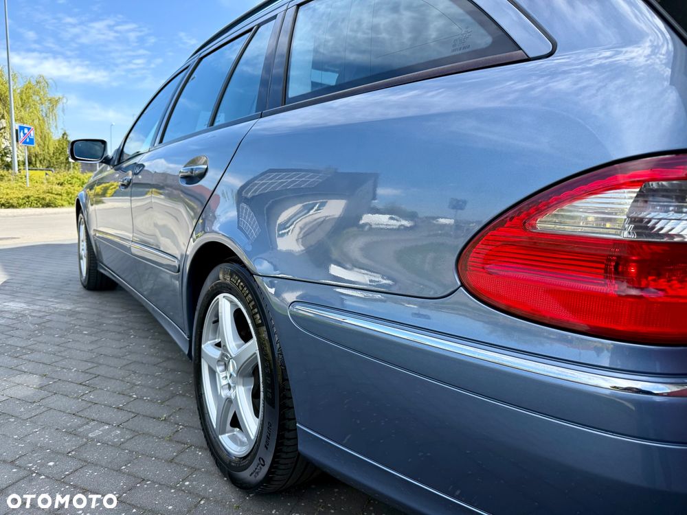 Mercedes-Benz Klasa E 320 CDI T Avantgarde - 12