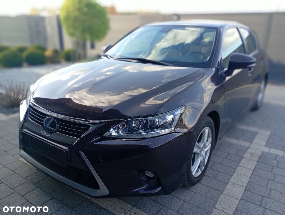 Lexus CT - 1