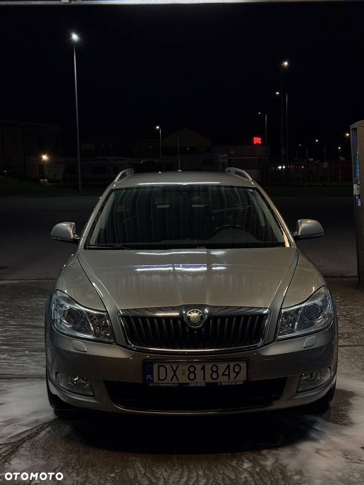 Skoda Octavia 1.6 TDI DPF DSG Classic - 1