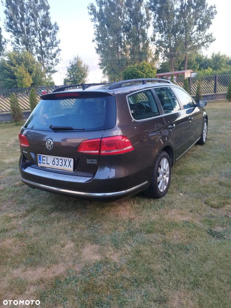 Volkswagen Passat - 2