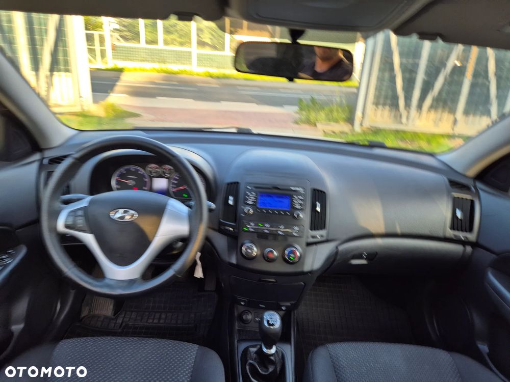 Hyundai i30 1.6 CRDi Comfort - 11