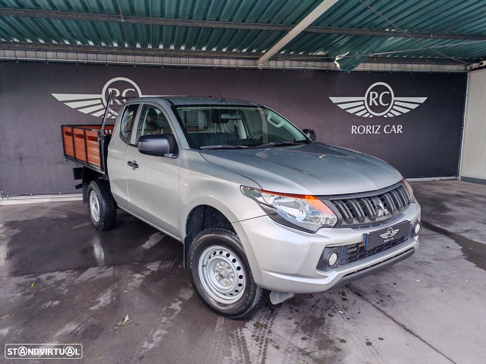 Mitsubishi L200 2.4 DI-D CD Invite 4WD - 2