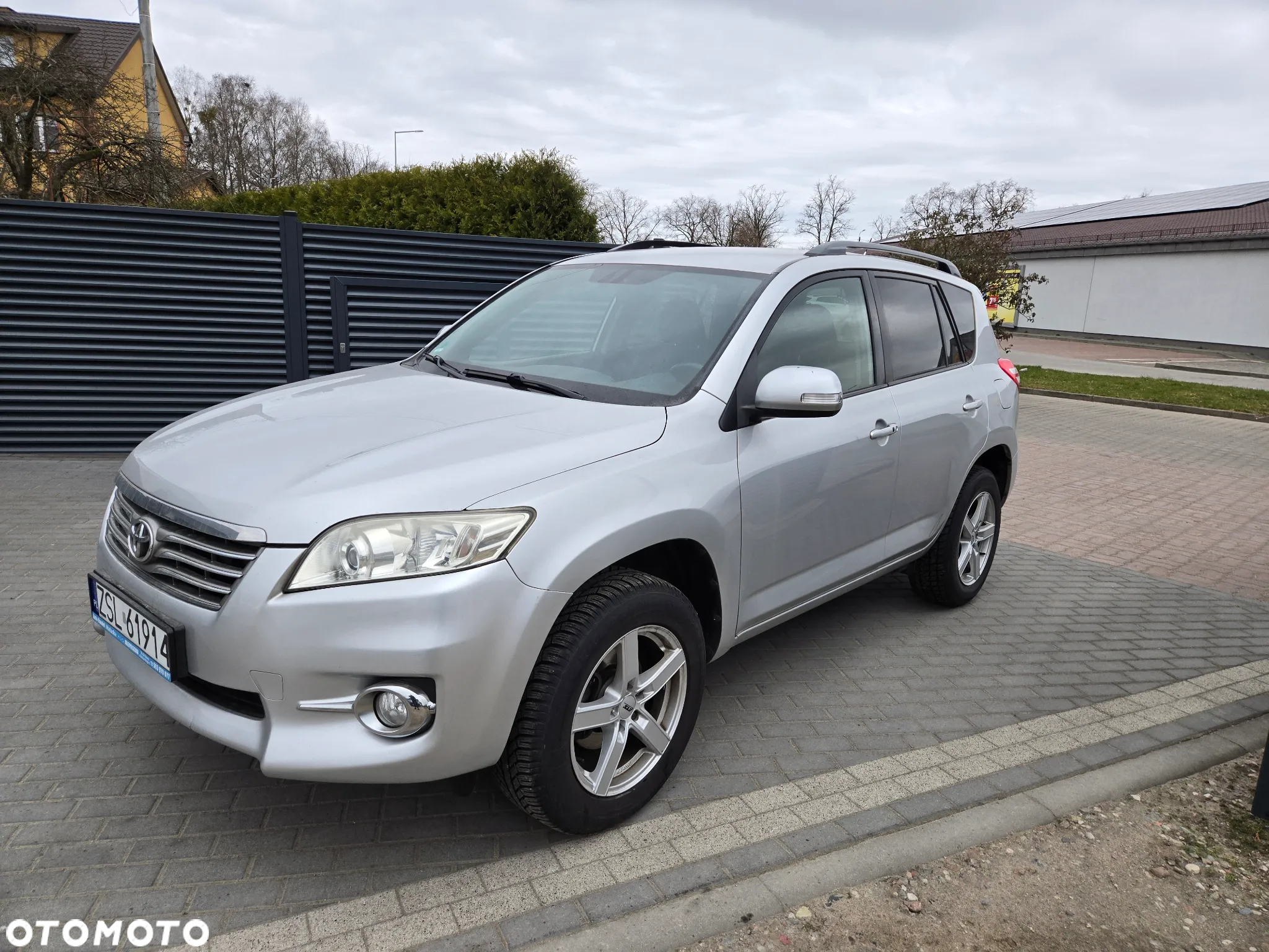 Toyota RAV4 2.0 VVT-i 2010 - 6