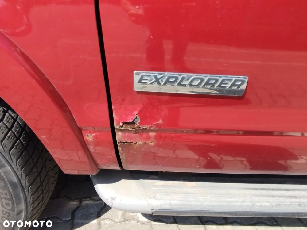 Ford Explorer 4.0 AWD - 8