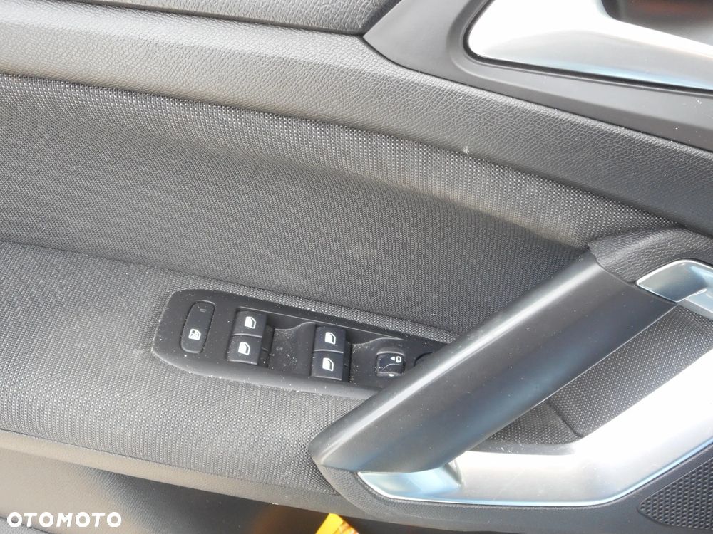 Peugeot 308 BlueHDi 130 EAT6 Stop & Start Active - 12