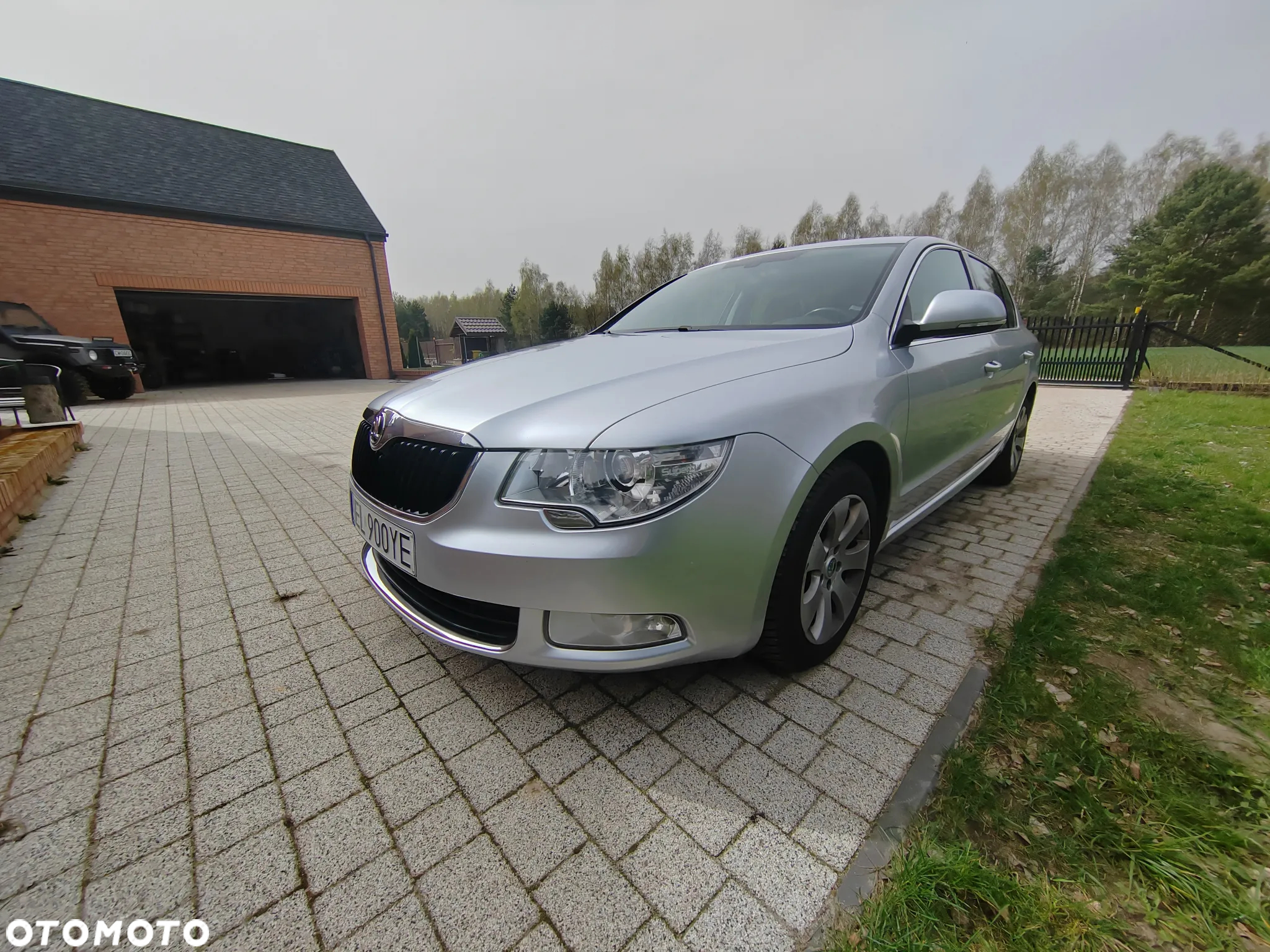 Skoda Superb 2.0 TDI Ambition - 2