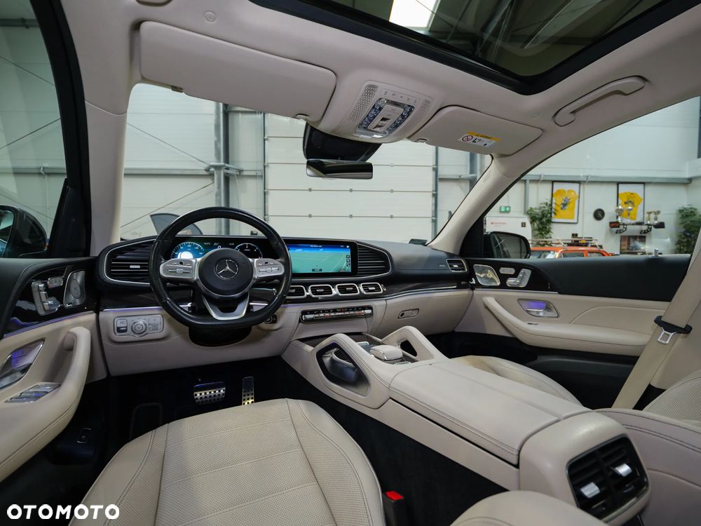 Mercedes-Benz GLS - 15