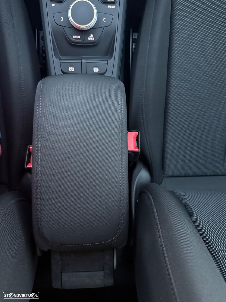 Audi Q2 30 TDI S tronic design - 15