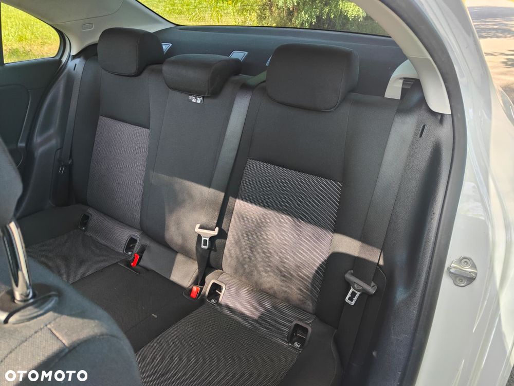 Mercedes-Benz Klasa A 180 d 8G-DCT Lim Entry - 23