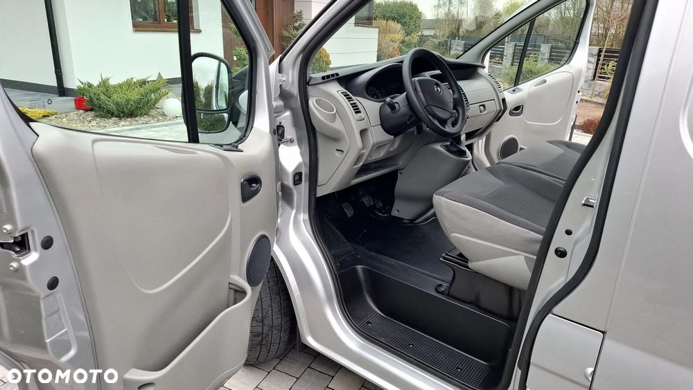 Opel VIVARO - 14