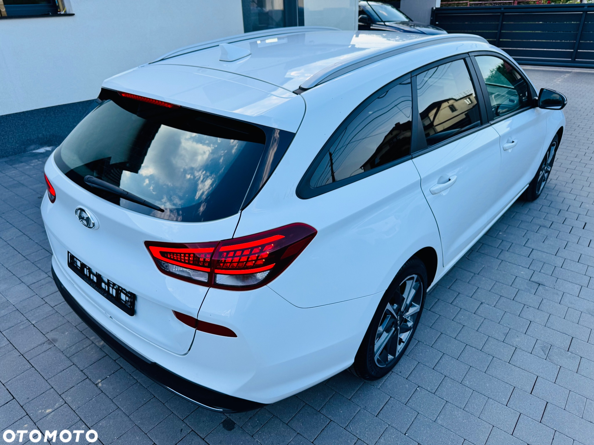 Hyundai i30 Kombi 1.0 T-GDI DCT EDITION 30+ - 13