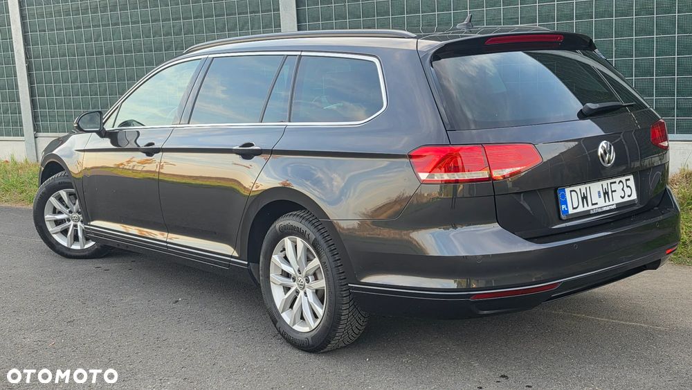 Volkswagen Passat 2.0 TDI (BlueMotion Technology) Trendline - 3