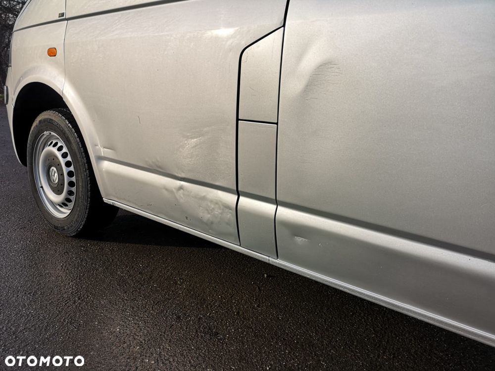 Volkswagen Caravelle - 5