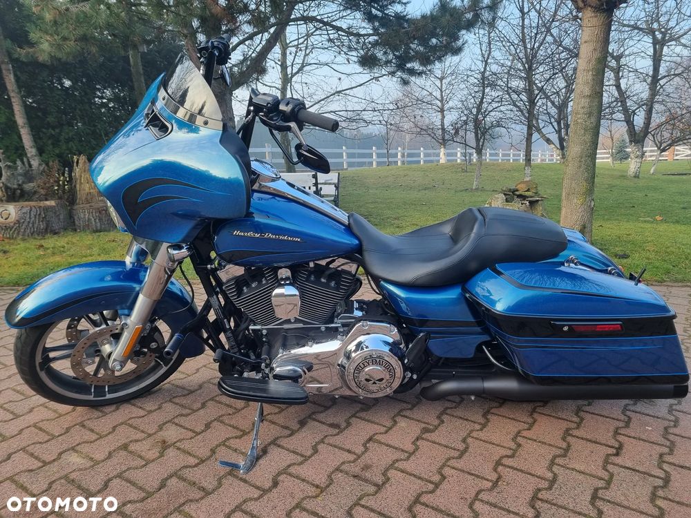 Harley-Davidson Touring Street Glide - 1