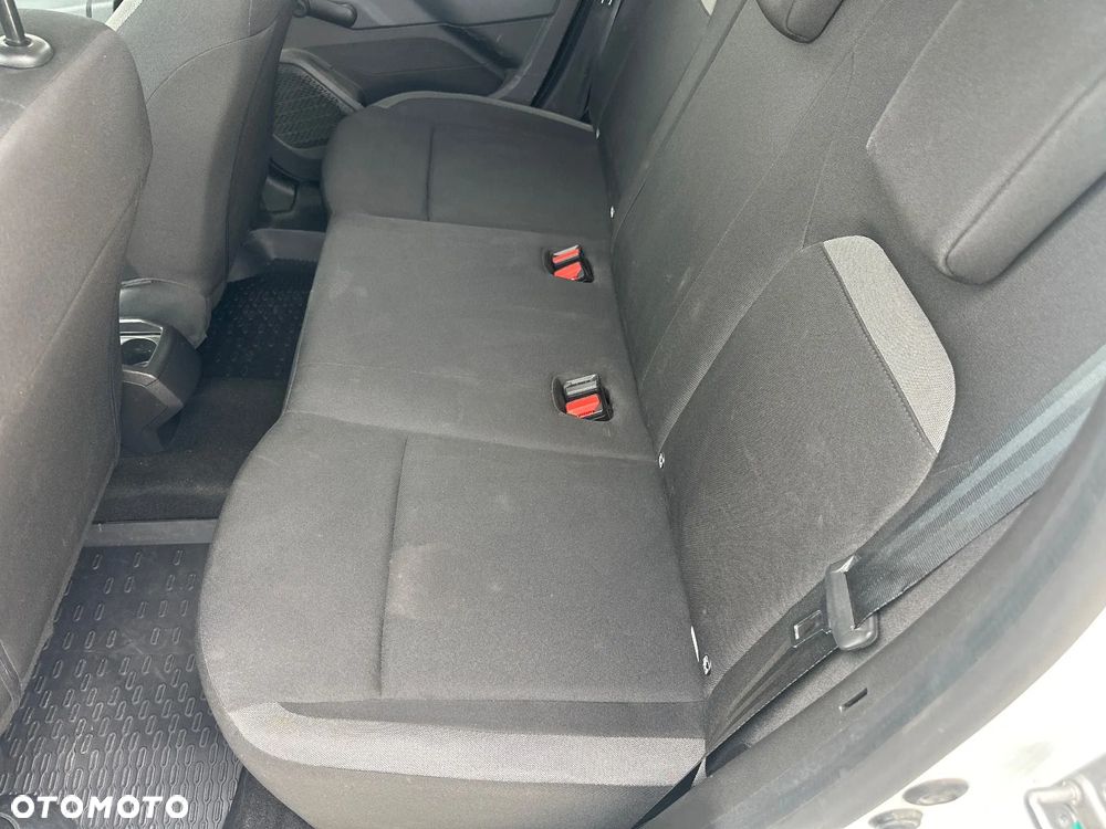 Dacia Duster 1.0 TCe Essential - 22