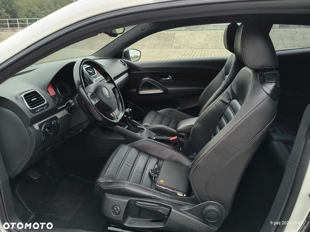 Volkswagen Scirocco 1.4 TSI Shark - 23