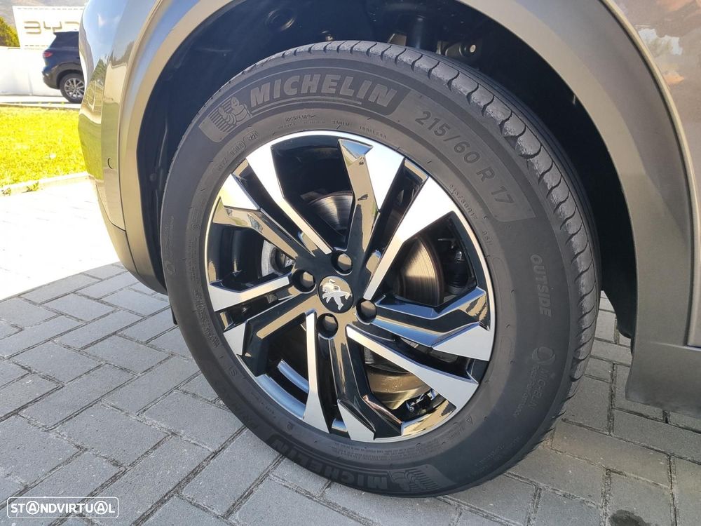 Peugeot e-2008 50 kWh GT - 24