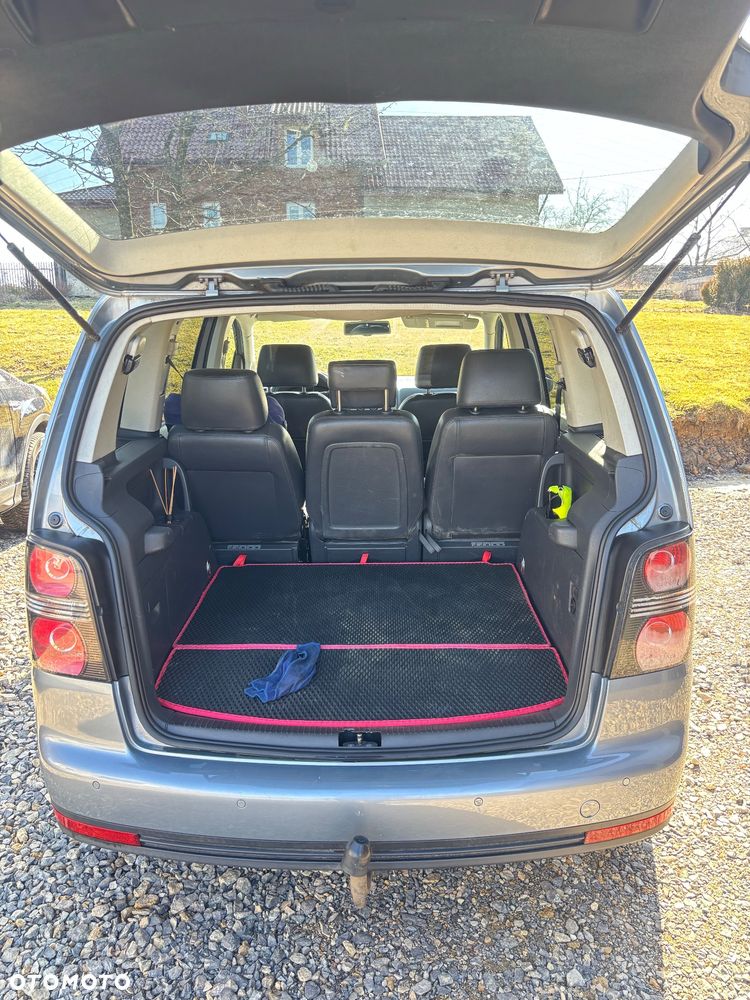 Volkswagen Touran 1.9 TDI Welcome - 6