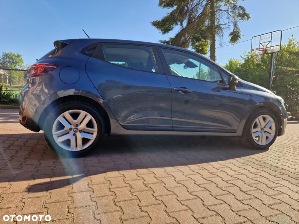 Renault Clio - 9