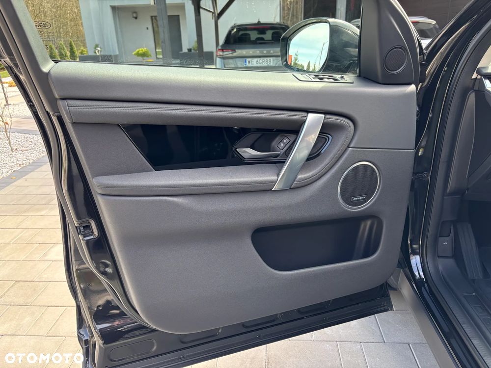 Land Rover Discovery Sport 2.0 D150 - 11
