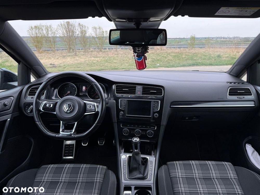 Volkswagen Golf 2.0 TDI BMT GTD - 10