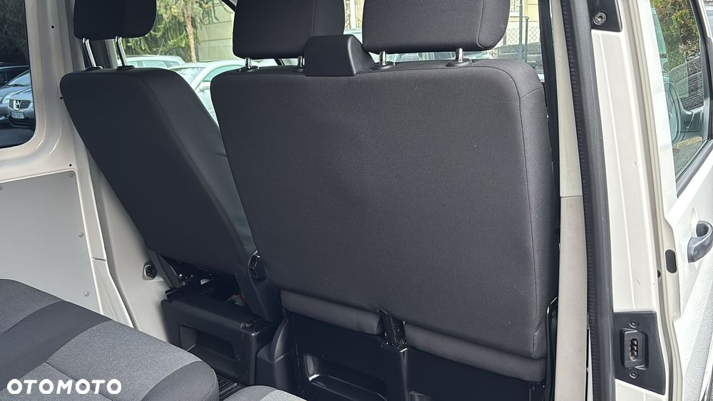Volkswagen Transporter - 24
