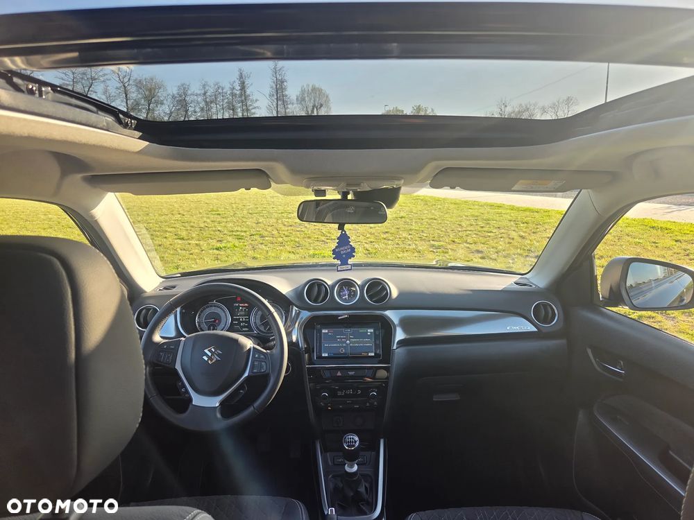 Suzuki Vitara 1.4 Boosterjet SHVS Elegance Sun 4WD - 9