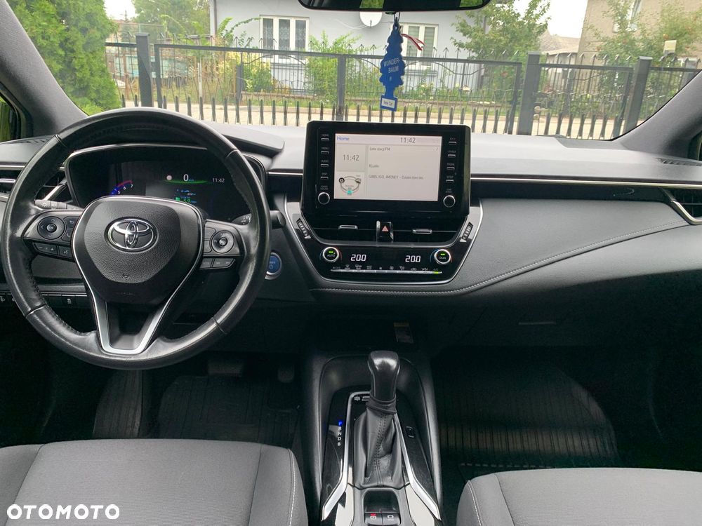 Toyota Corolla 1.8 Business Edition - 21