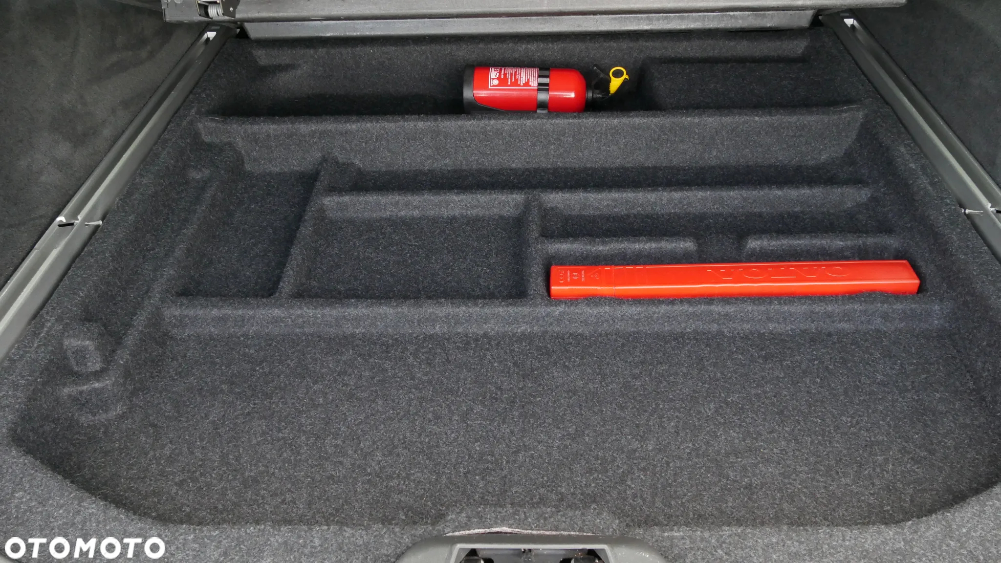 Volvo V70 D4 Drive-E Momentum - 33