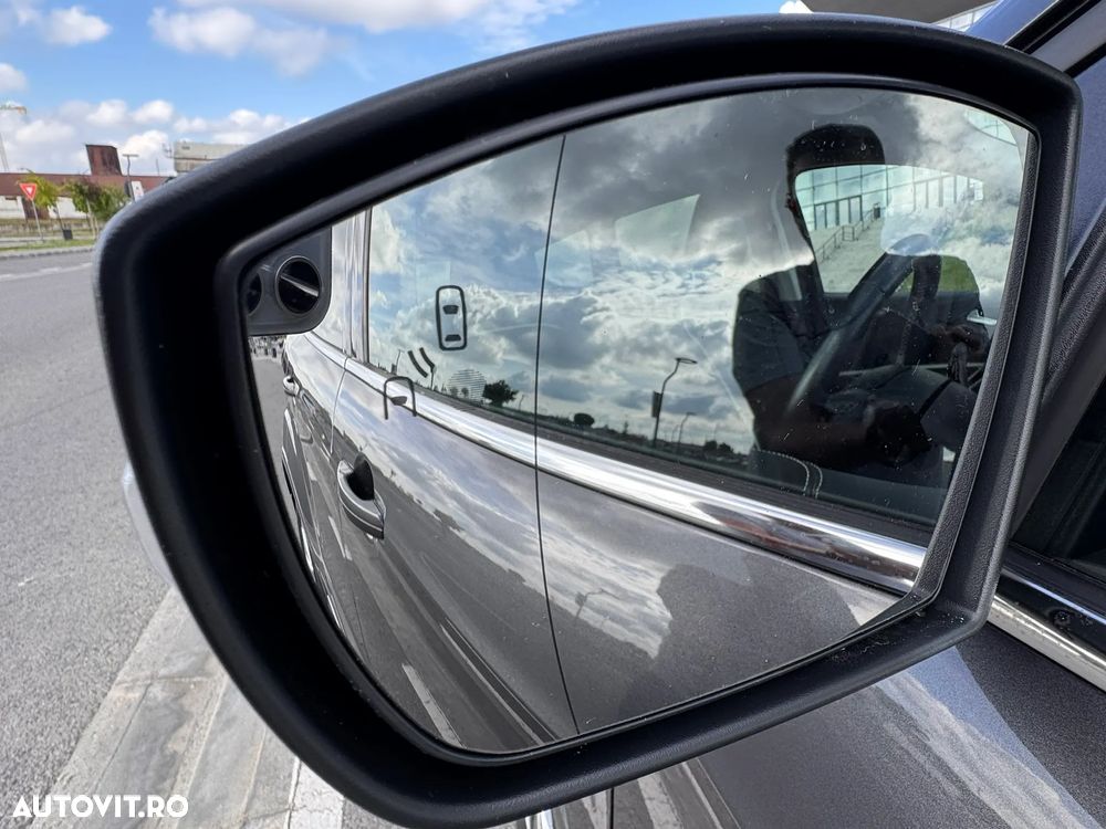 Ford Kuga 2.0 TDCi 4x4 Aut. Vignale - 12