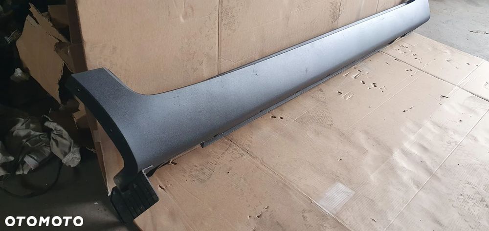 Listwa progowa prawa Kia Sportage III 3 87752-3U000 - 3