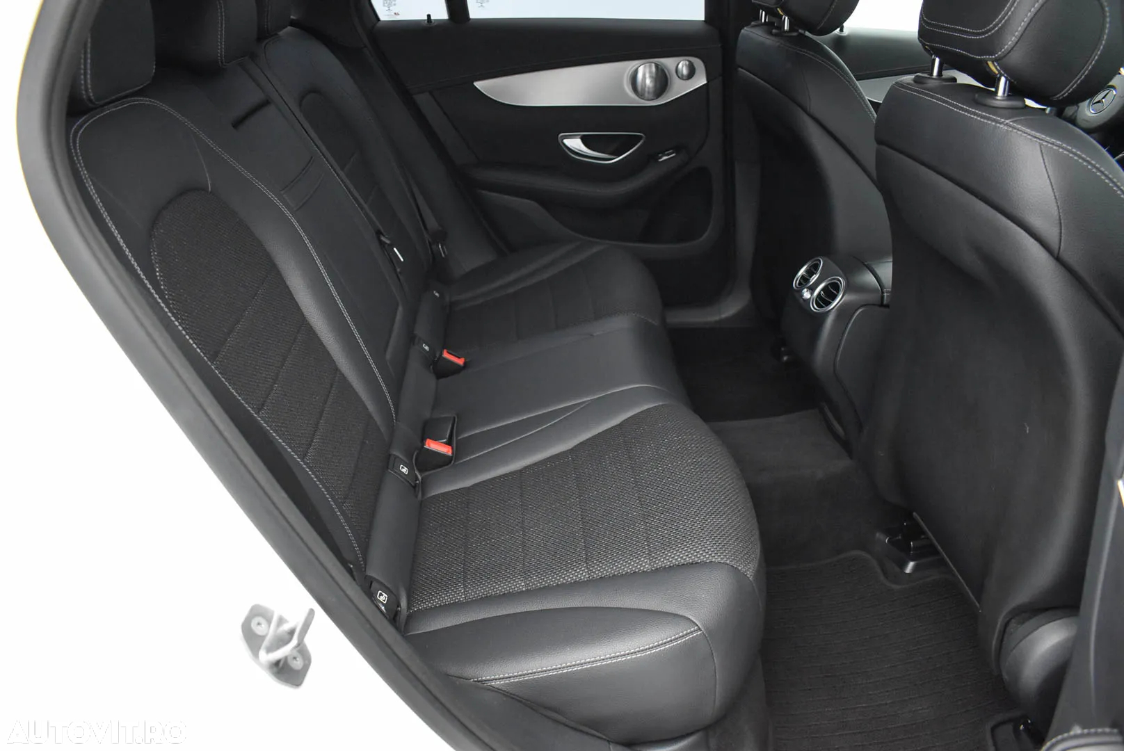 Mercedes-Benz GLC 250 d 4MATIC - 10