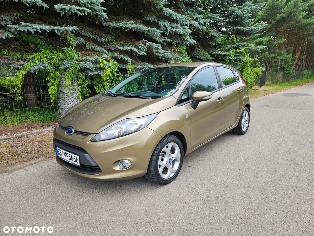 Ford Fiesta 1.4 Champions Edition - 1