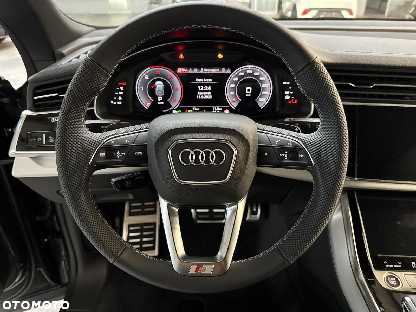 Audi Q8 - 12