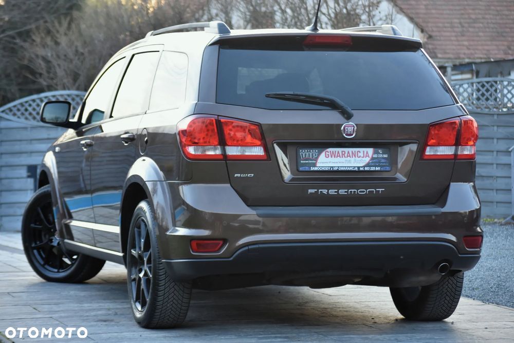 Fiat Freemont 2.0 Multijet 16V DPF Automatik Allrad Black Code - 16