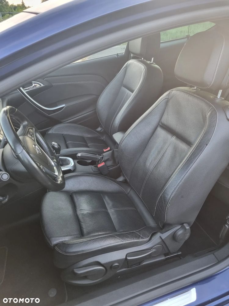 Opel Astra 1.6 T SIDI Sport S&S - 9