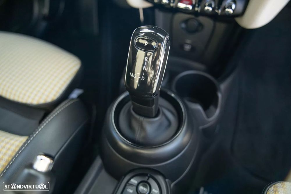 MINI 3 Portas Cooper Auto - 18