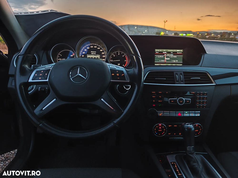 Mercedes-Benz C 220 T CDI 4Matic 7G-TRONIC Avantgarde - 12
