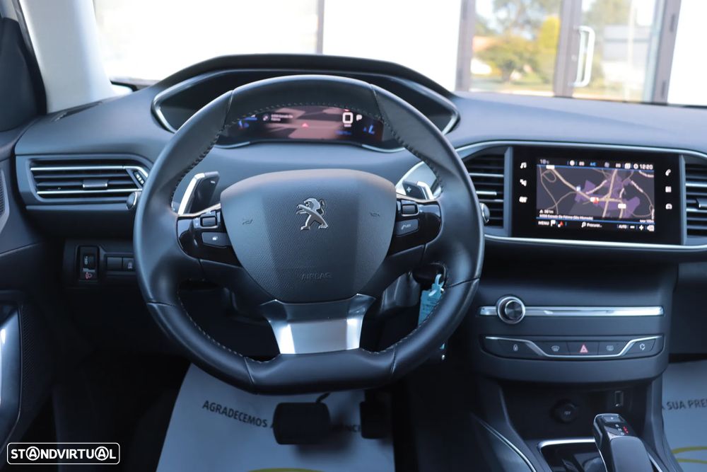 Peugeot 308 1.2 PureTech Allure Pack EAT8 - 8