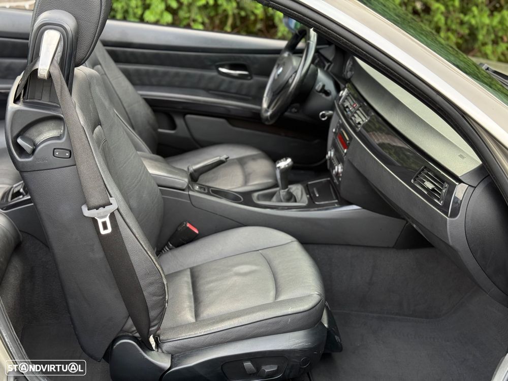 BMW 320 d Cabrio - 12