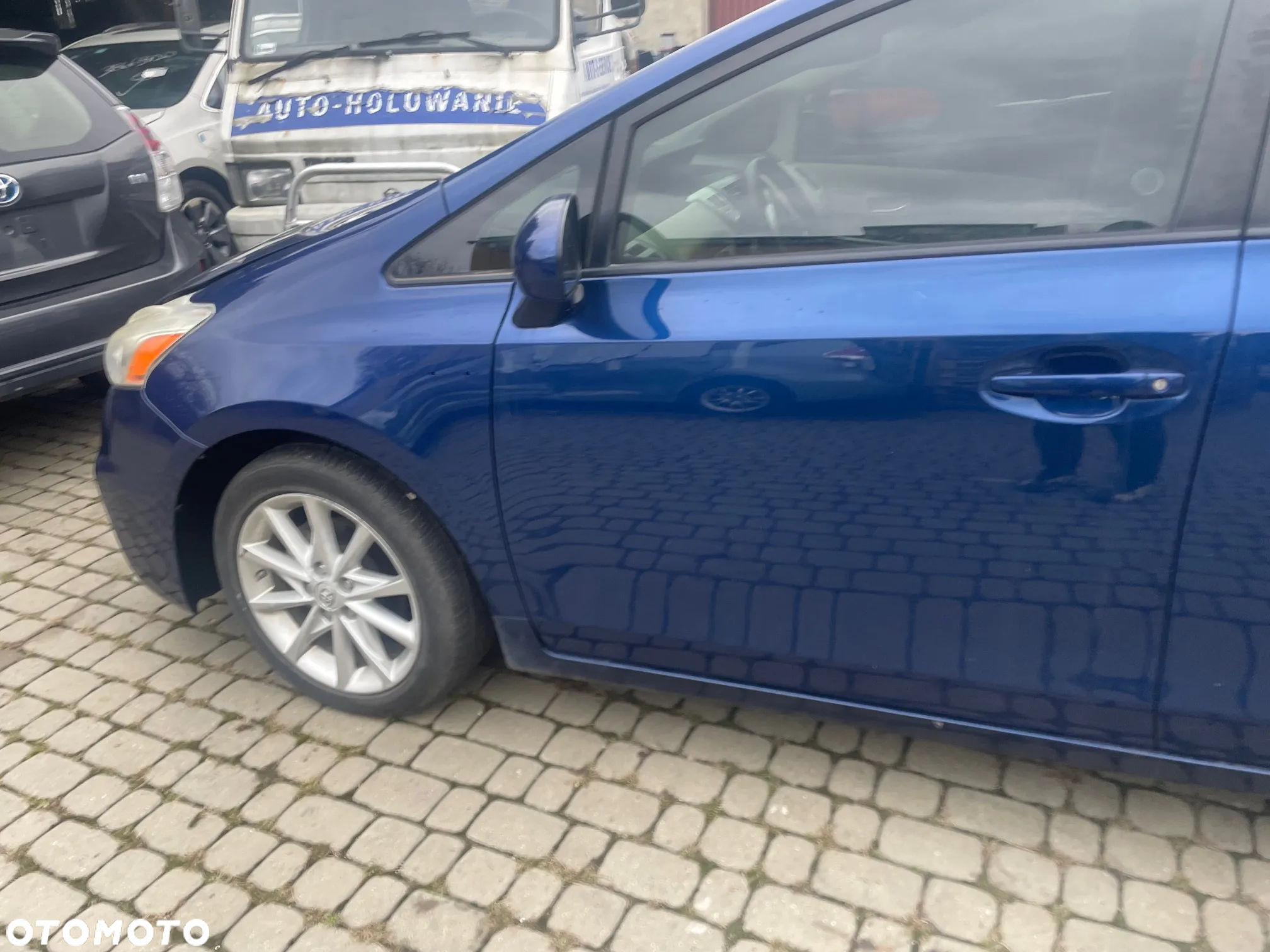 Toyota Prius+ (Hybrid) Executive - 6