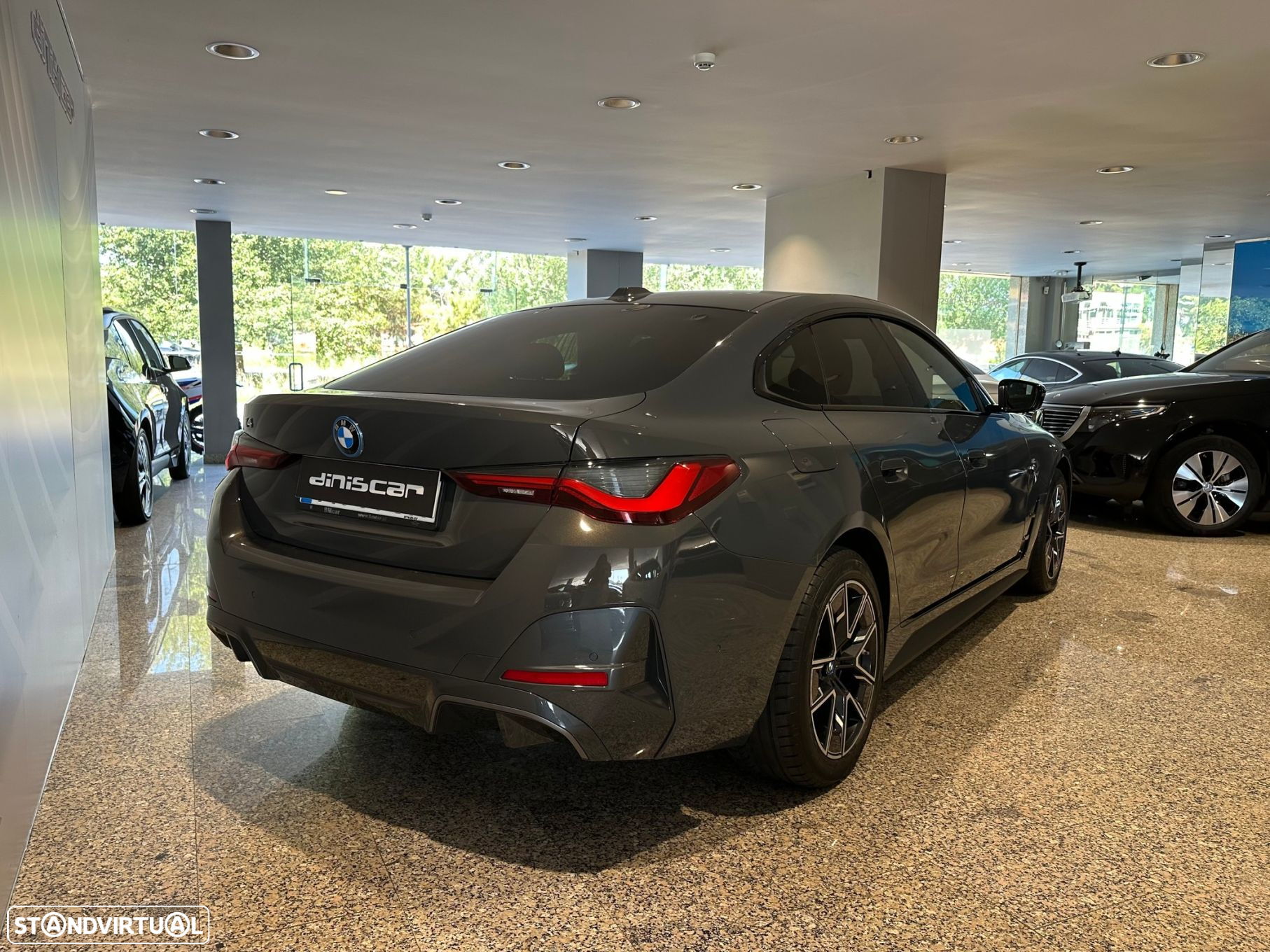 BMW i4 eDrive40 Desportiva M - 26