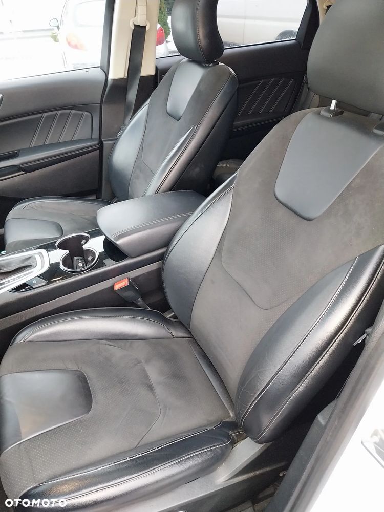 Ford Edge 2.0 TDCi Twin-Turbo 4WD ST-Line - 9